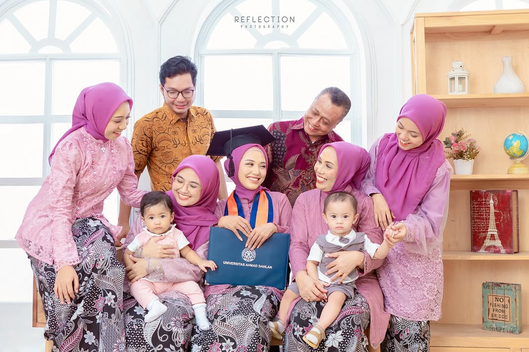 paket foto wisuda april 2025