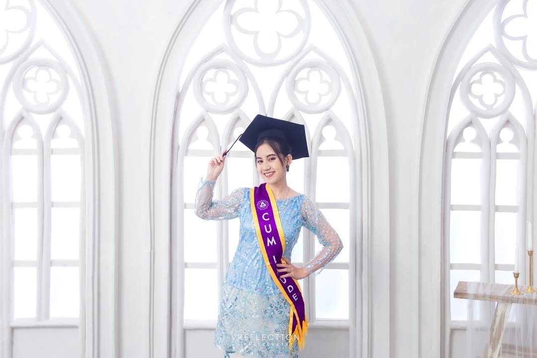 Paket hadish wisuda