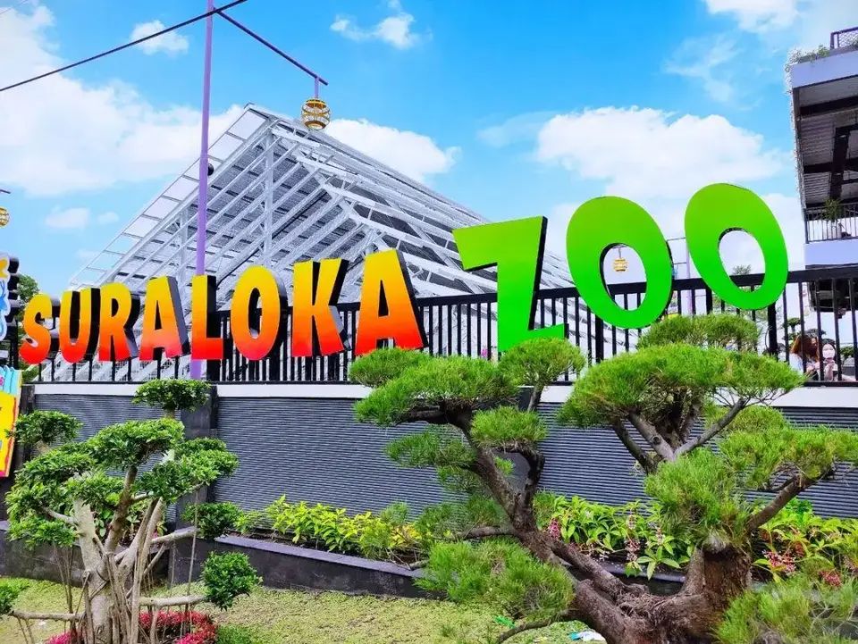 Suraloka Zoo