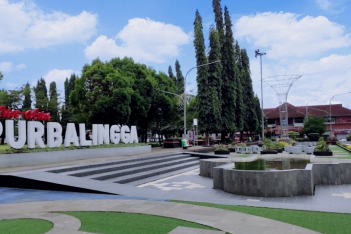alun alun purbalingga
