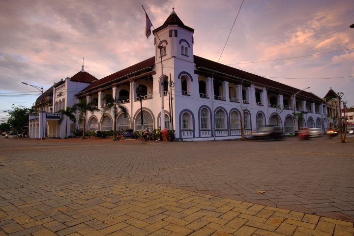 Tempat Foto Wisuda Outdoor di Semarang