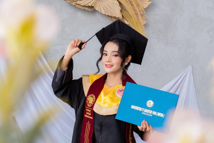 perbedaan yudisium dan wisuda