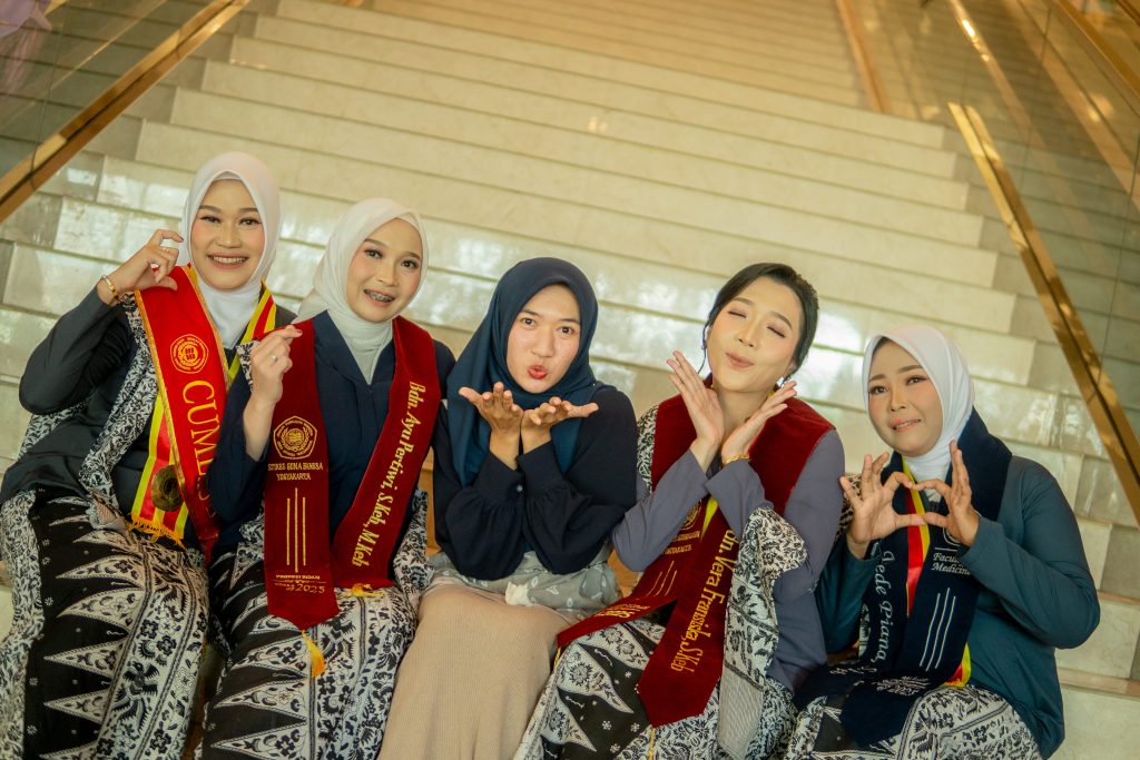 foto graduation outdoor