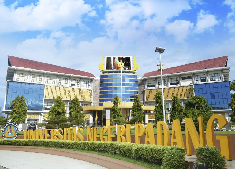 Berapa Kali UNP Wisuda Dalam Setahun