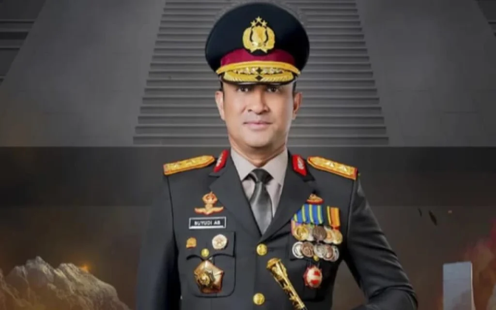 foto komjen pol suyudi ario seto